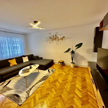 Esi #central With Garage شقة *