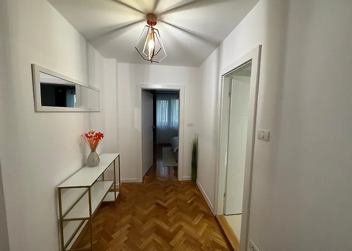 Esi #central With Garage Apartamento *