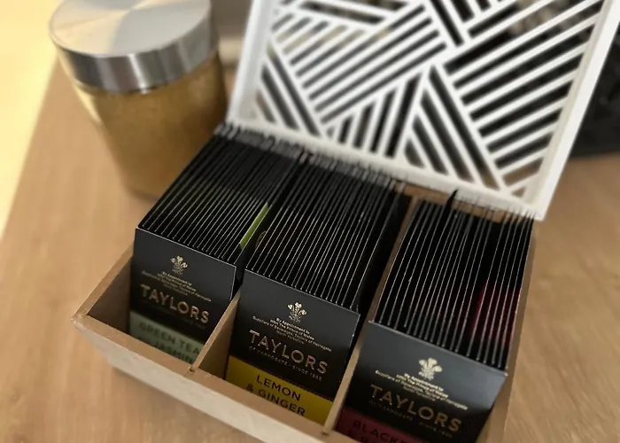 Esi #central With Garage