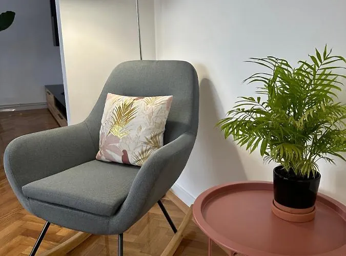 Esi #central With Garage